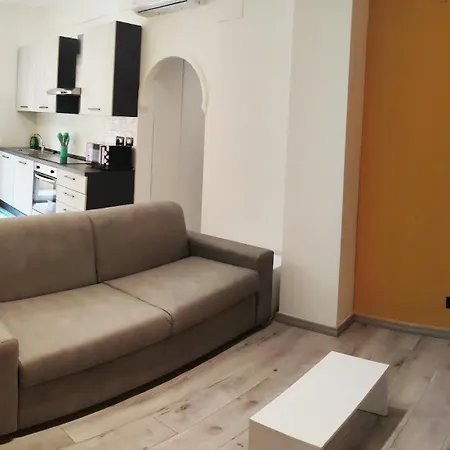 Apartment Azzurro Adriatico In Est Genoa