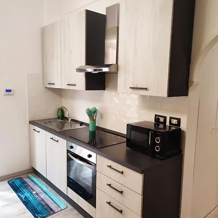 Apartment Azzurro Adriatico In Est Genoa