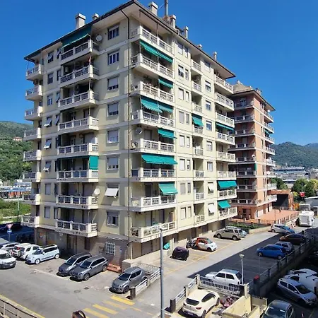 Apartment Azzurro Adriatico In Est Genoa